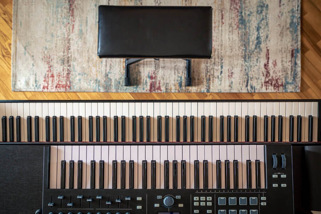 مكسر ديناكورد الماني